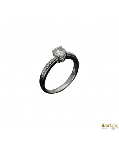 Solitario cuatro garras 0.67 cts
